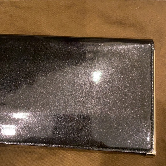 Black patent sparkle leather Gucci clutch - Picture 2 of 7